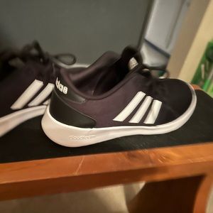 Adidas size 7 1/2 Cloudform Comfort